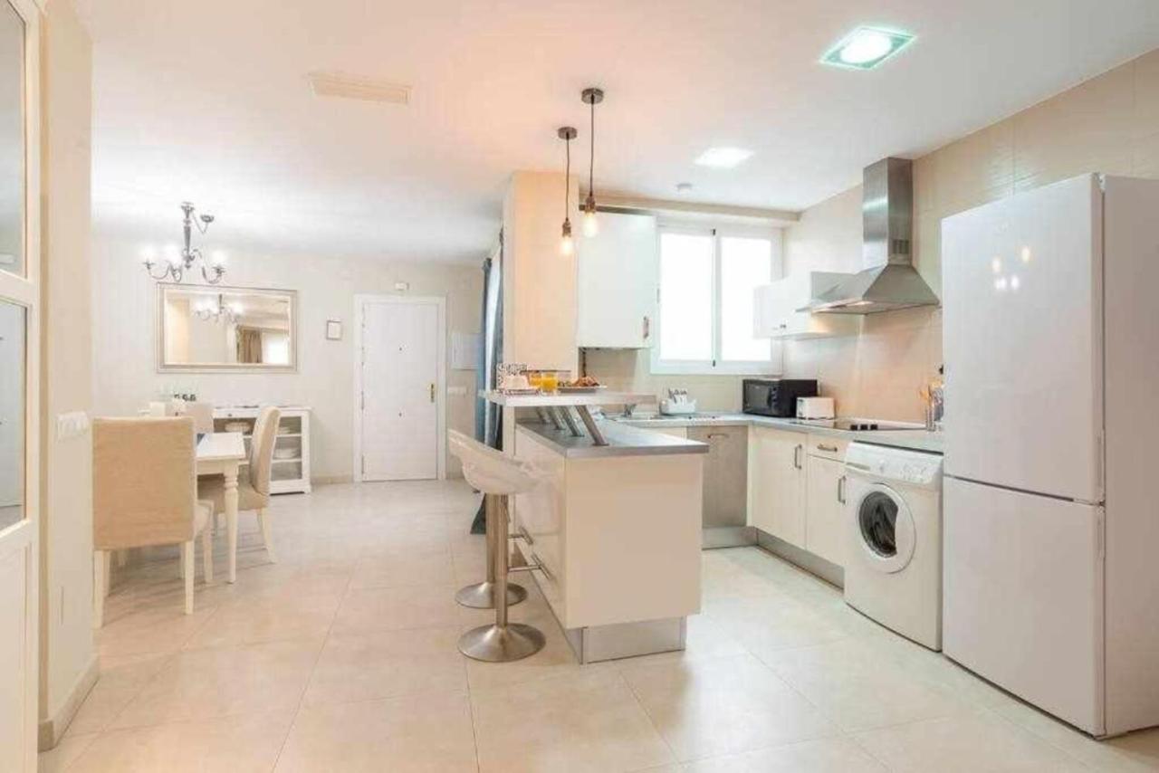 Apartamento Premium Junto A Catedral Málaga Exteriör bild
