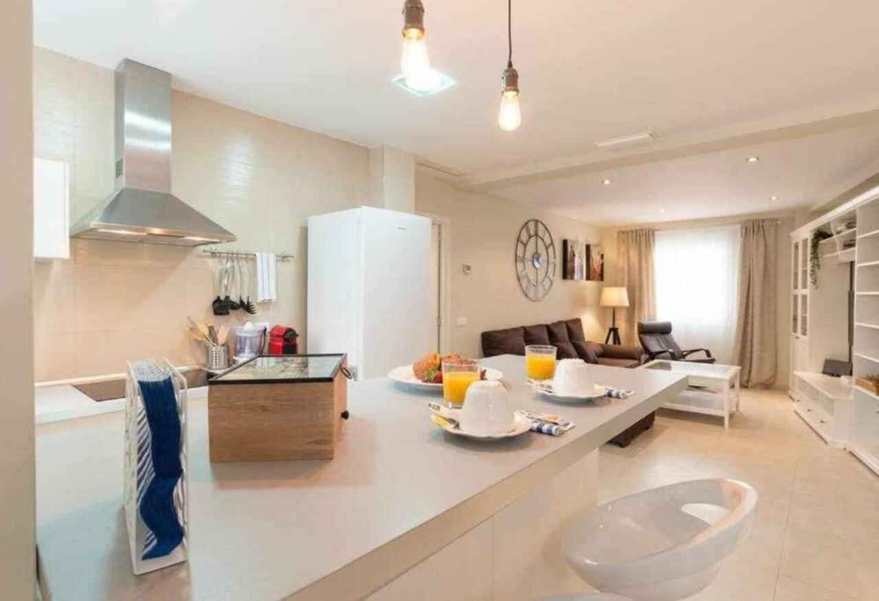 Apartamento Premium Junto A Catedral Málaga Exteriör bild