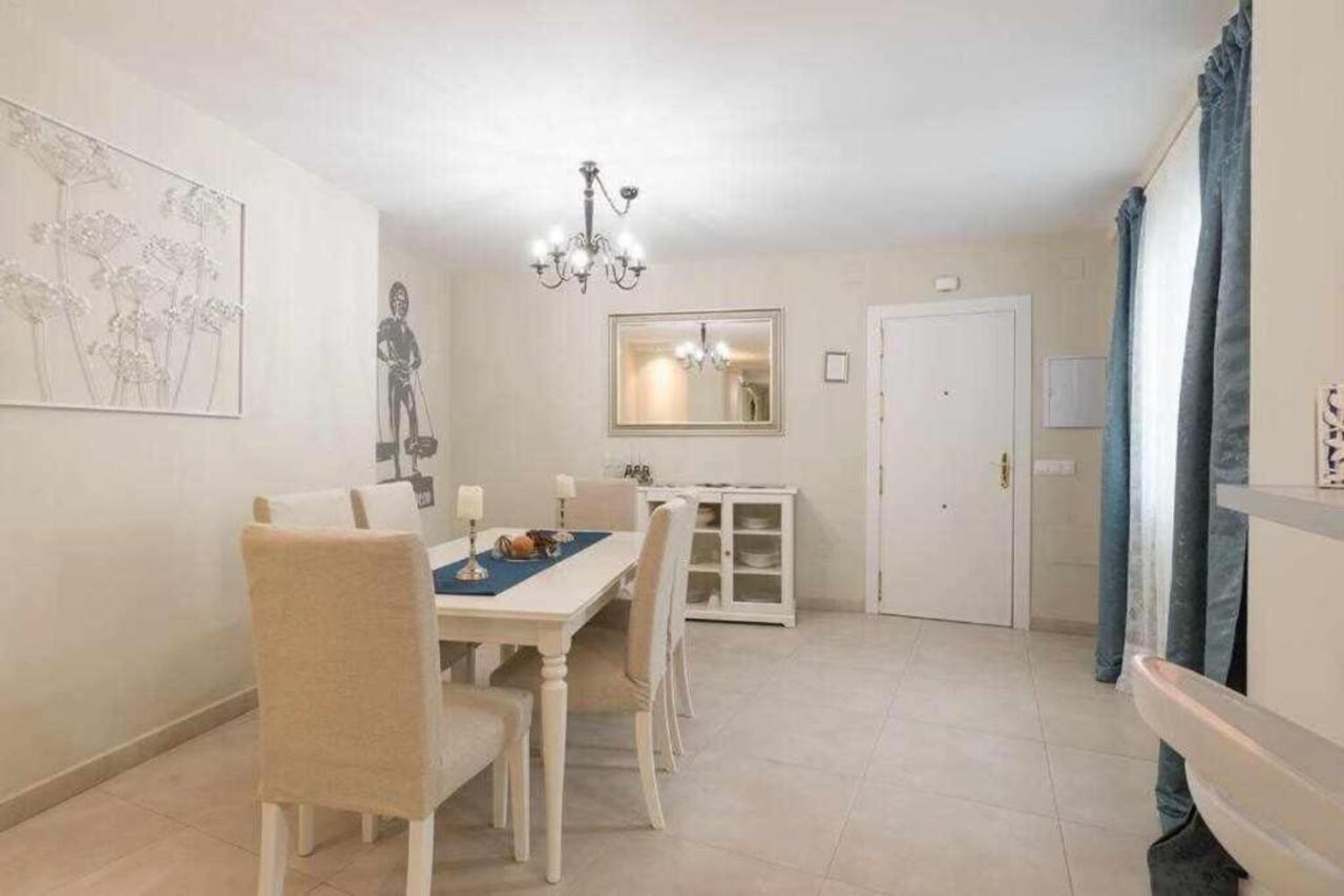 Apartamento Premium Junto A Catedral Málaga Exteriör bild