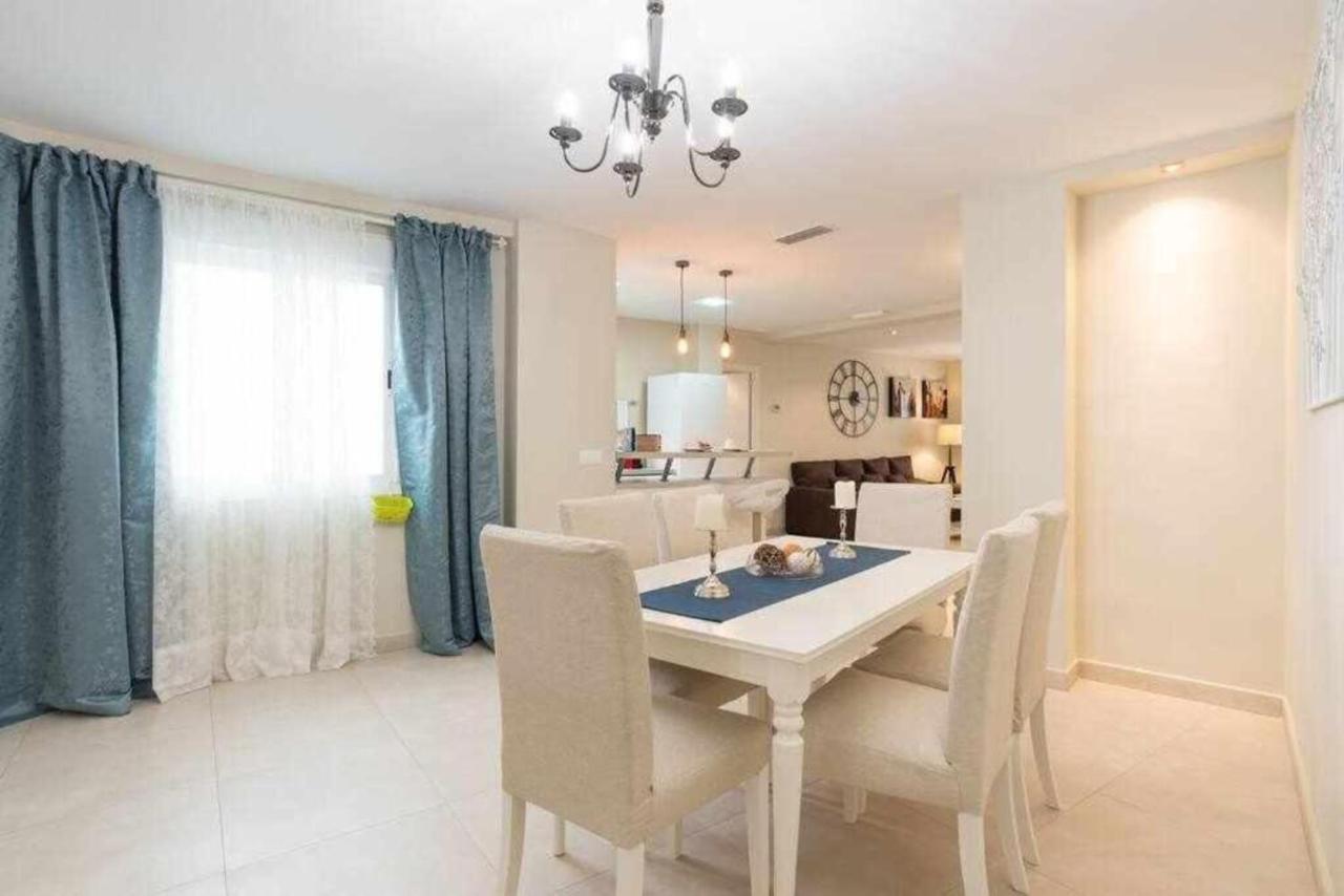 Apartamento Premium Junto A Catedral Málaga Exteriör bild