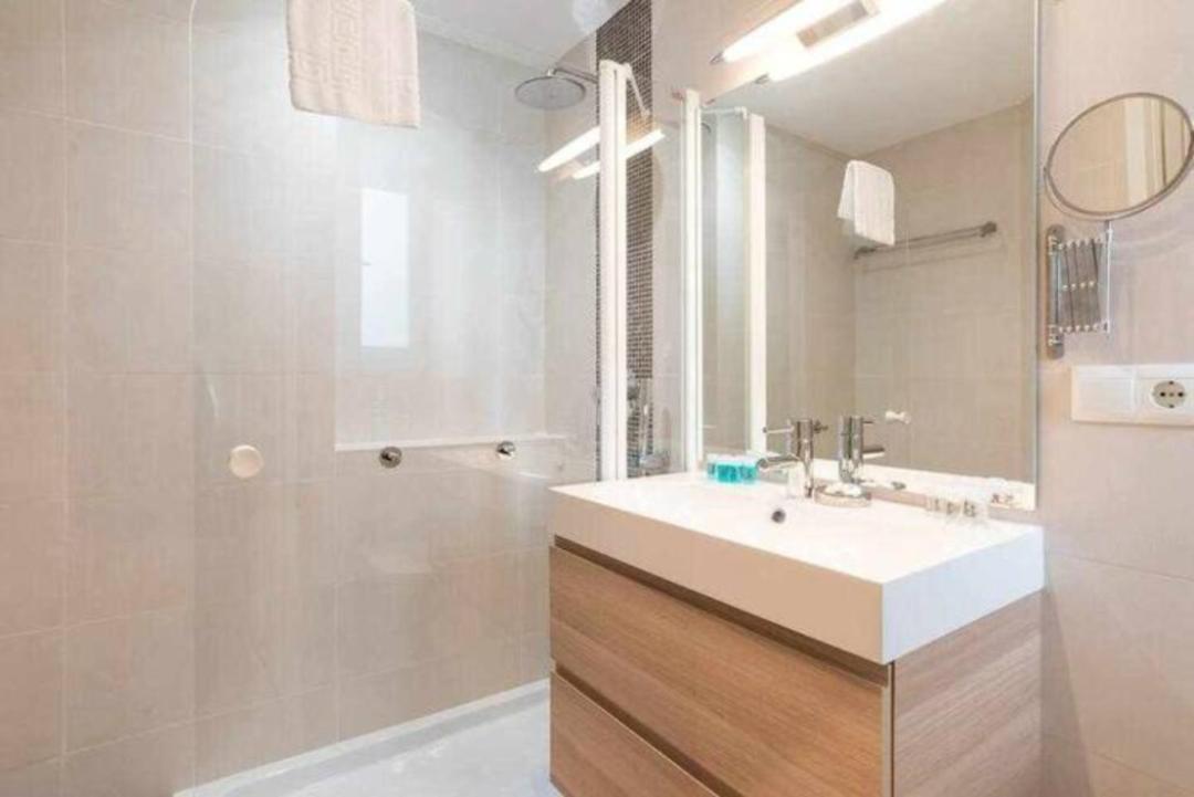 Apartamento Premium Junto A Catedral Málaga Exteriör bild