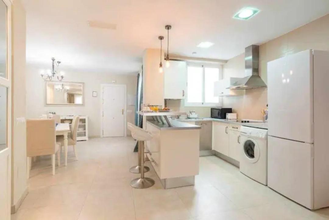 Apartamento Premium Junto A Catedral Málaga Exteriör bild